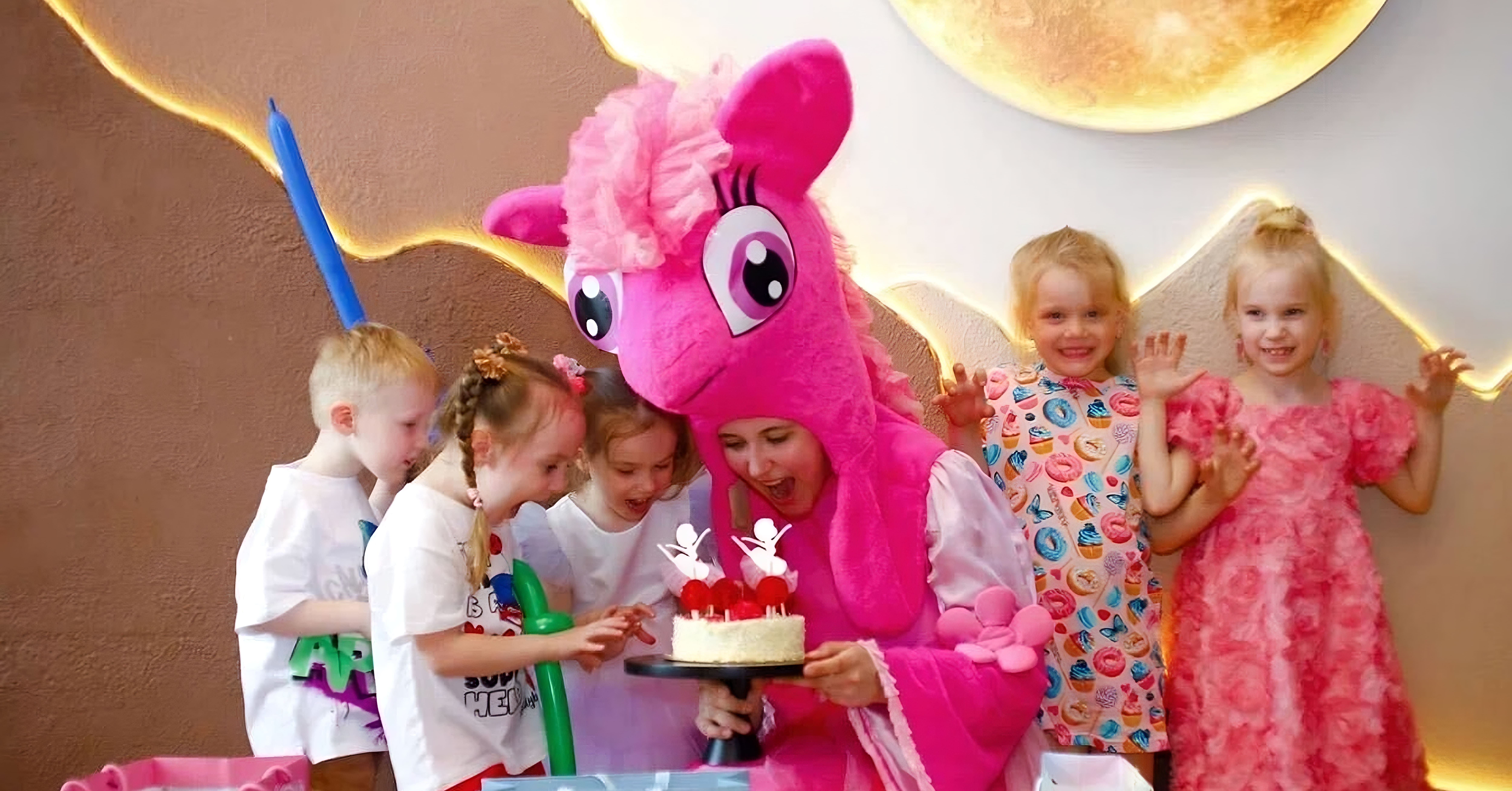 Веселье на празднике